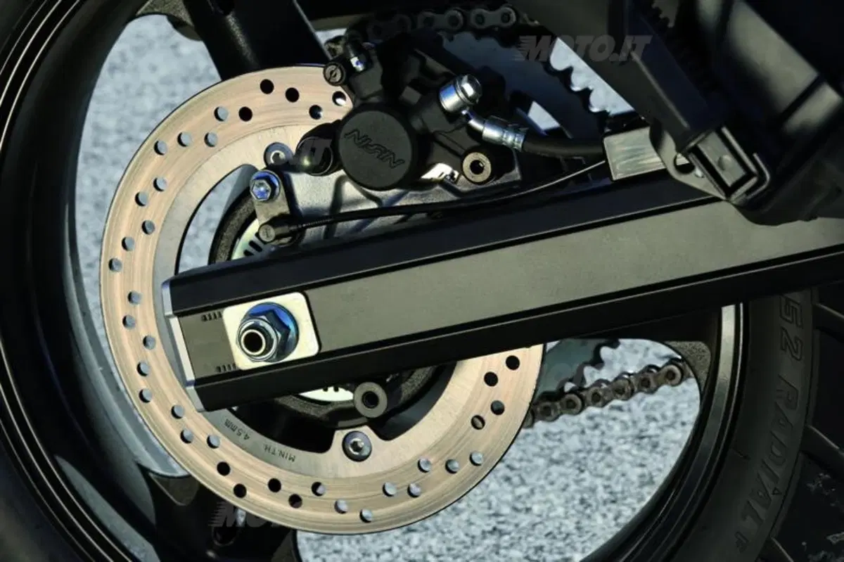 Suzuki V-Strom 650 ABS   (51)