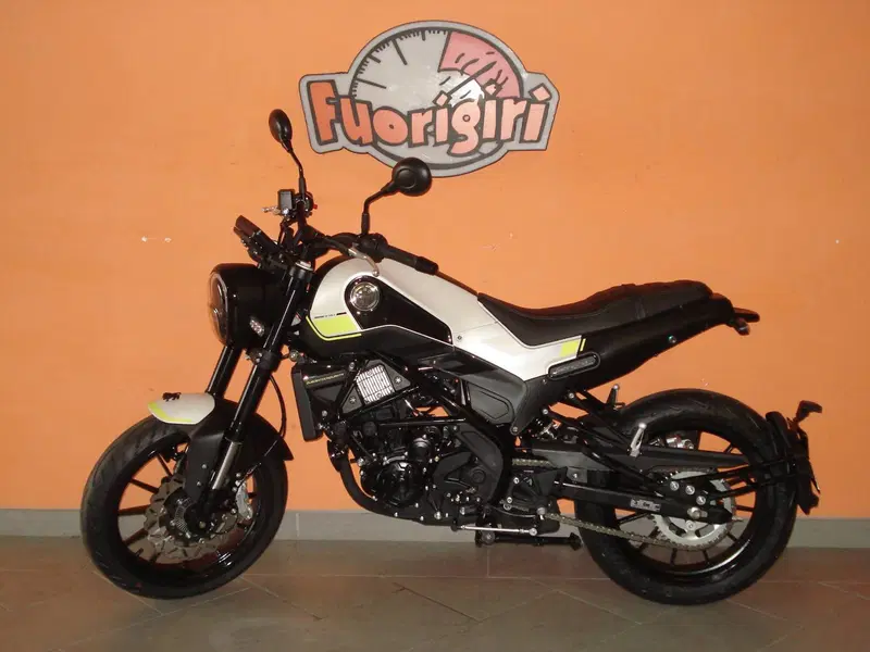 Benelli Leoncino 250 (2021 - 25) (7)