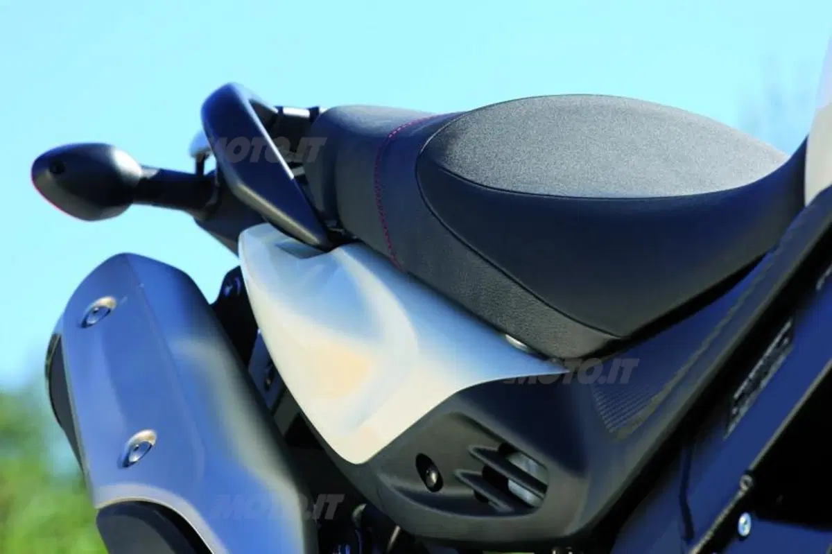 Suzuki V-Strom 650 ABS   (52)