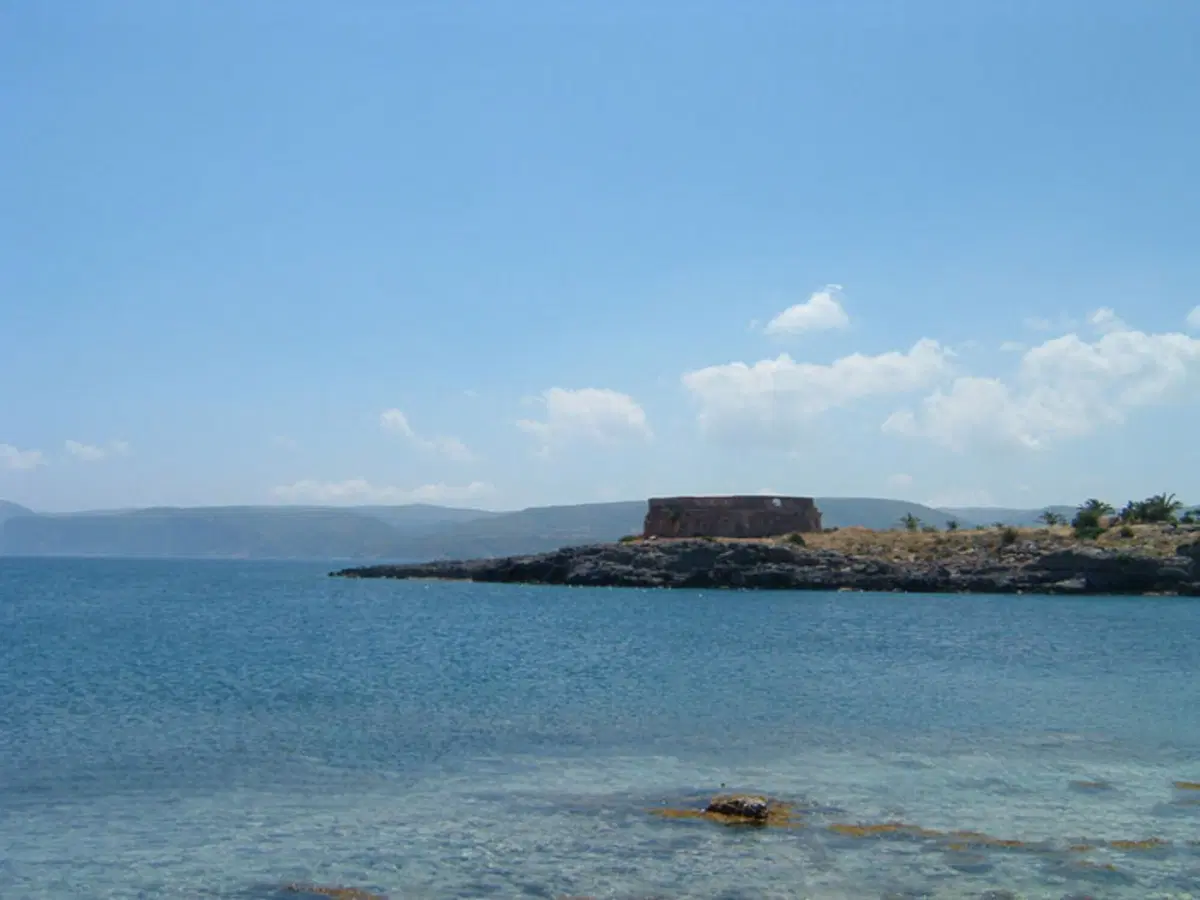 Arianna e Andrea a Kythira, in Grecia (7)