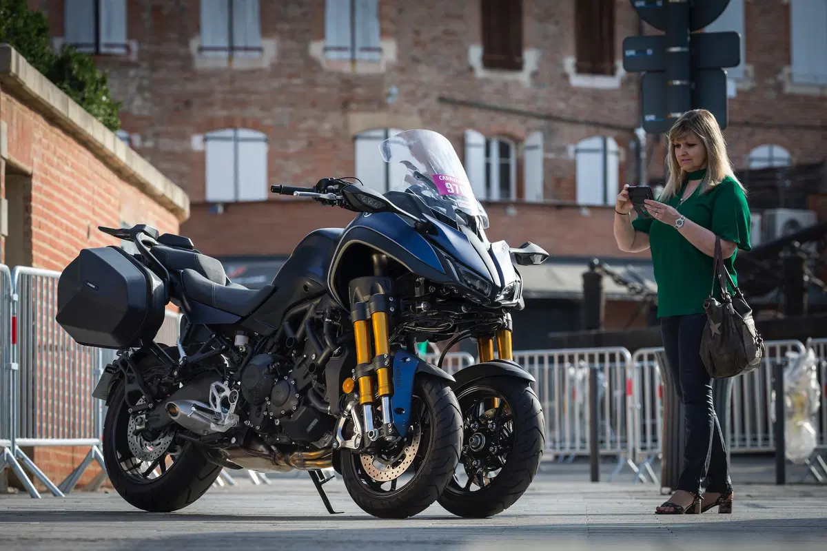 Yamaha Niken GT. Test esclusivo al Tour de France (5)