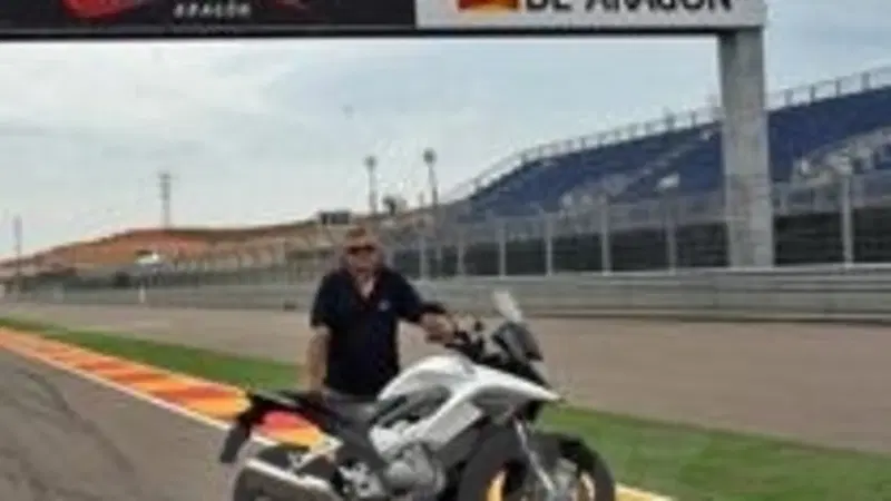 Premier, Alpinestars e Forma per il viaggio con la Honda Crossrunner