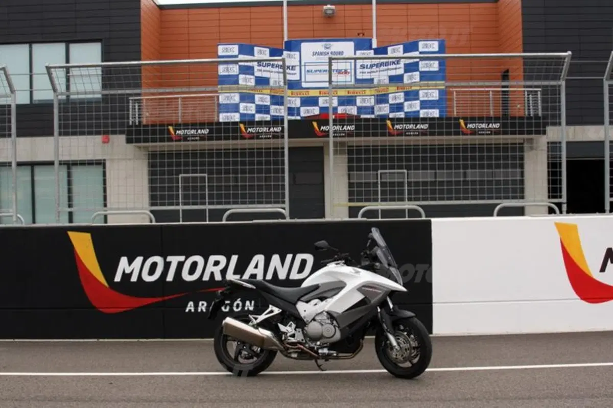 Dalla Maremma al GP d’Aragona con la Honda Crossrunner (36)