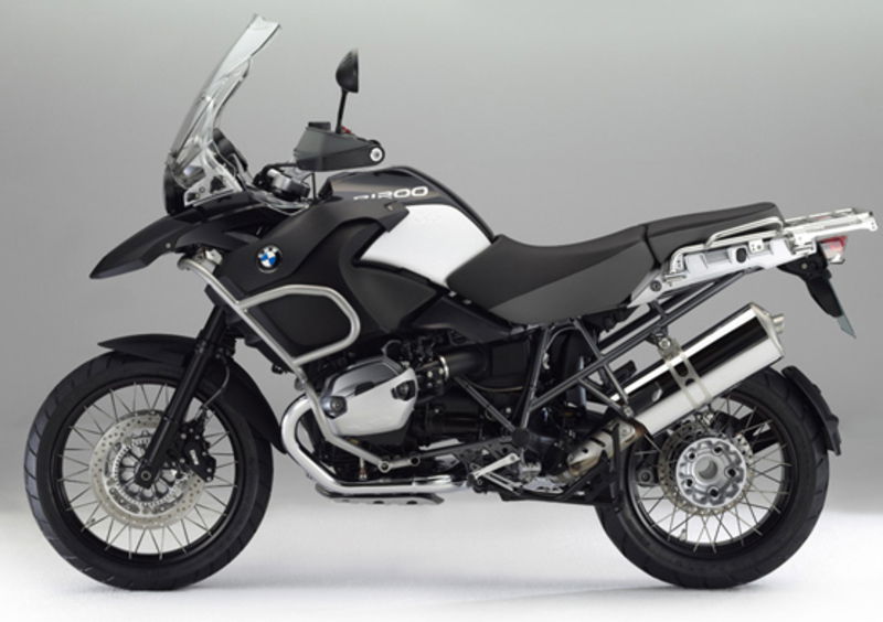 BMW R 1200 GS Adventure Triple Black e F 800 GS Trophy