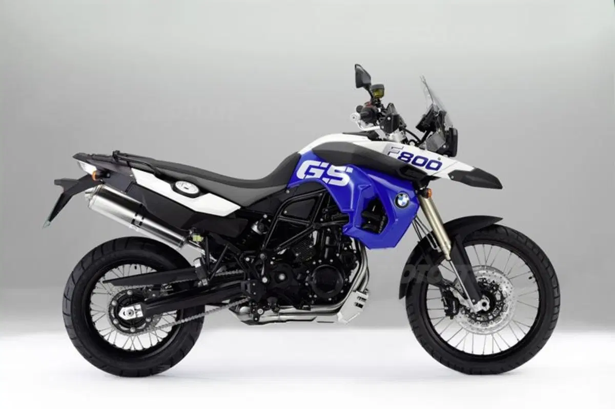 BMW R 1200 GS Adventure Triple Black e F 800 GS Trophy (7)