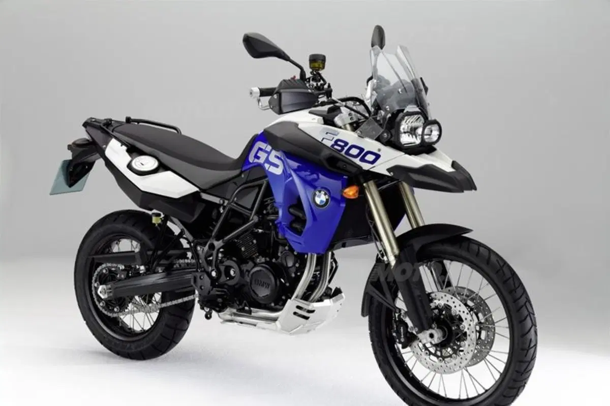 BMW R 1200 GS Adventure Triple Black e F 800 GS Trophy (8)