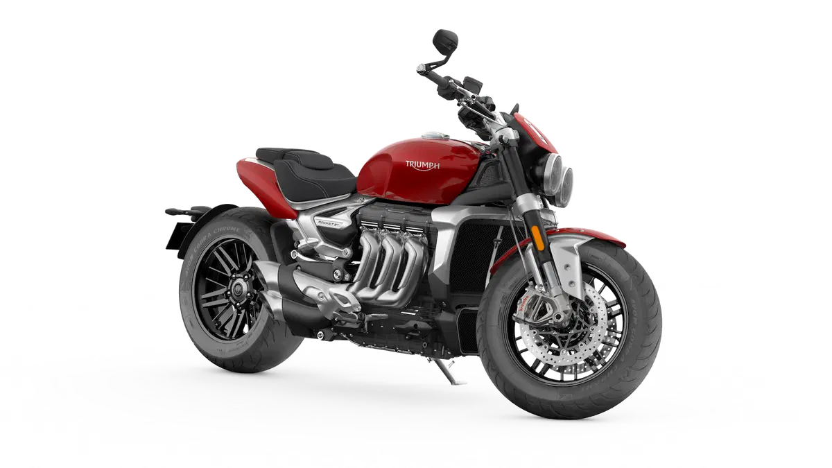 Triumph Rocket 3GT e Rocket 3R: 2500 cc e due versioni (3)