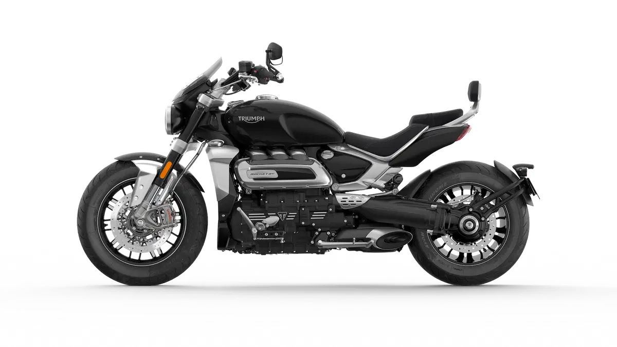 Triumph Rocket 3GT e Rocket 3R: 2500 cc e due versioni (9)