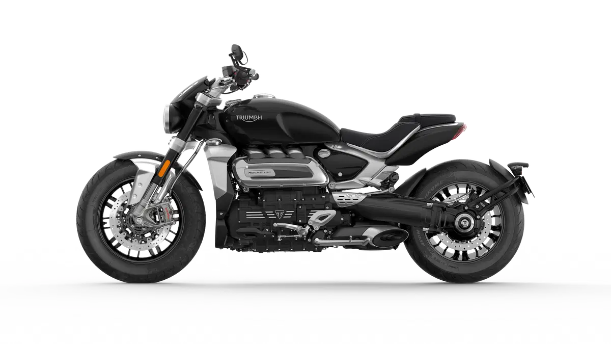 Triumph Rocket 3GT e Rocket 3R: 2500 cc e due versioni (16)