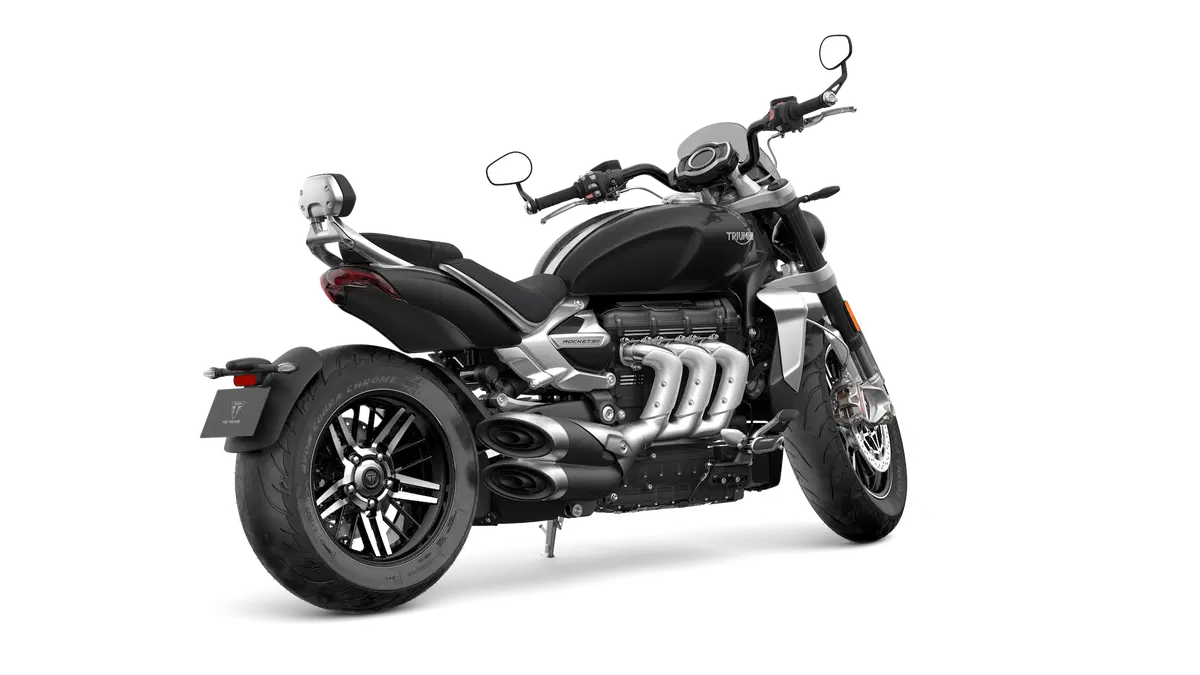 Triumph Rocket 3GT e Rocket 3R: 2500 cc e due versioni (19)