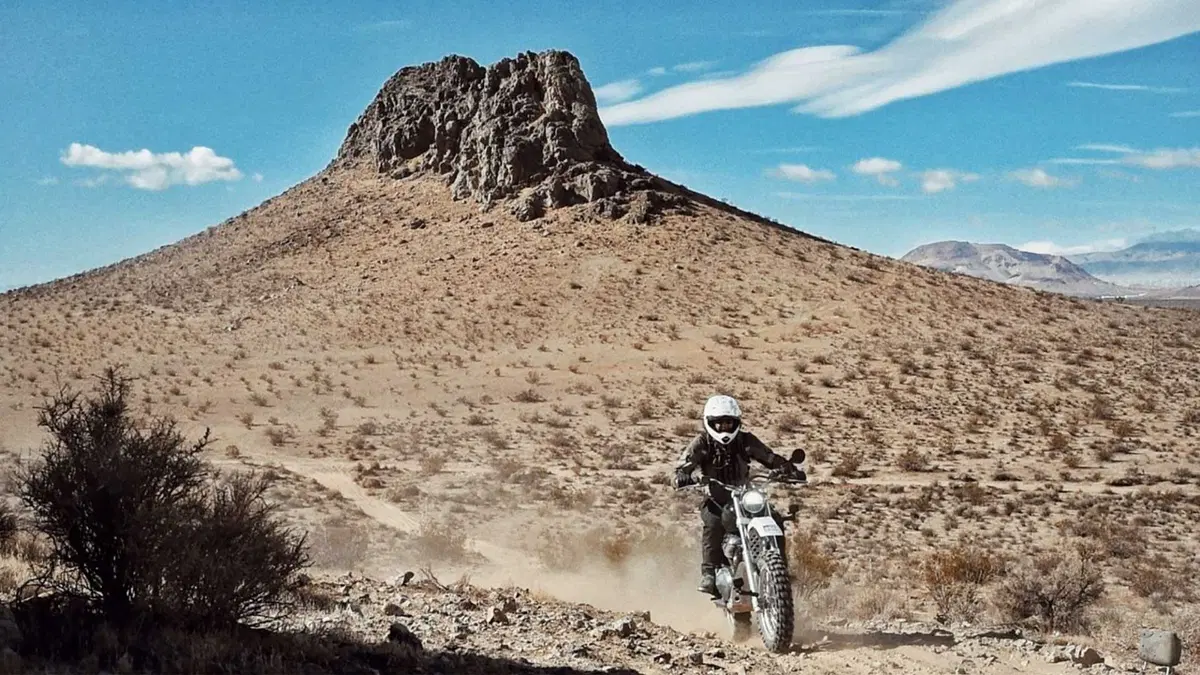Royal Enfield Desert Runner: la scrambler che manca a listino (10)