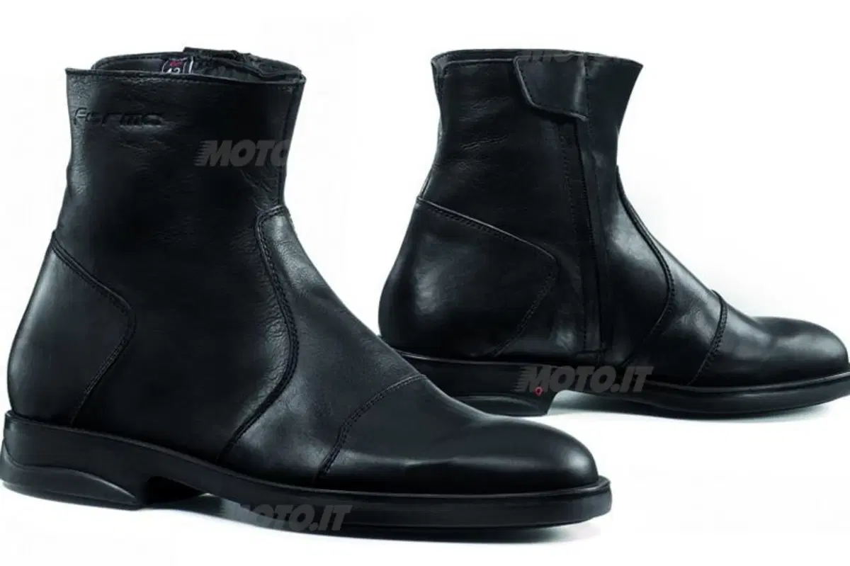 Premier, Alpinestars e Forma per il viaggio con la Honda Crossrunner (5)
