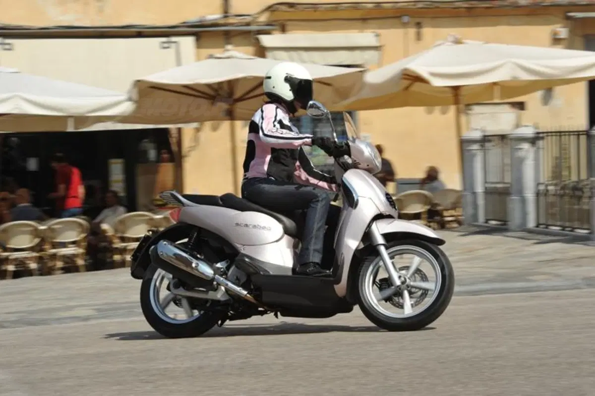 Scarabeo 200 i.e.  (3)