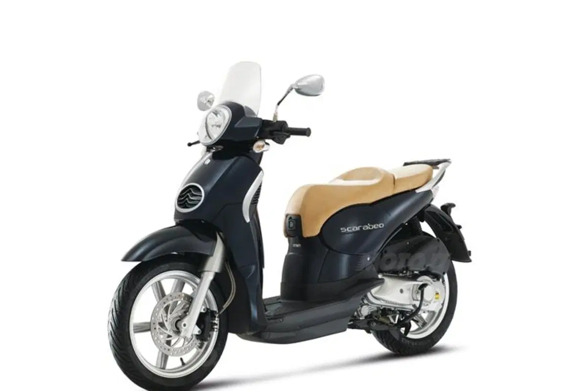 Scarabeo 200 i.e.  (35)