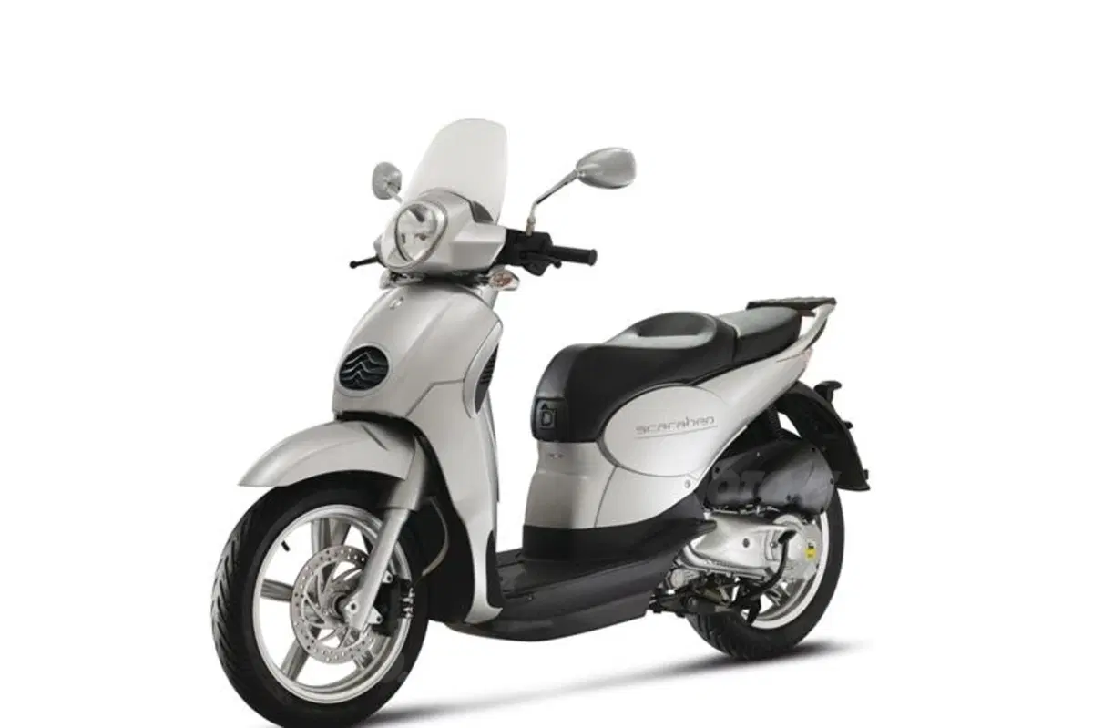 Scarabeo 200 i.e.  (38)