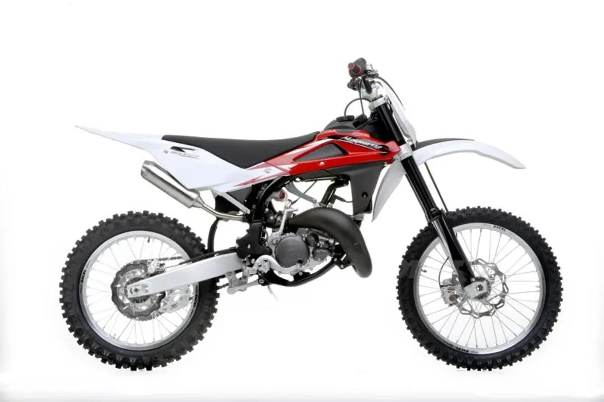 Husqvarna, svelate le moto da cross 2012 (2)