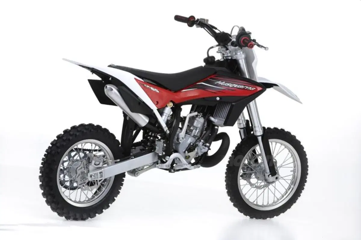 Husqvarna, svelate le moto da cross 2012 (7)