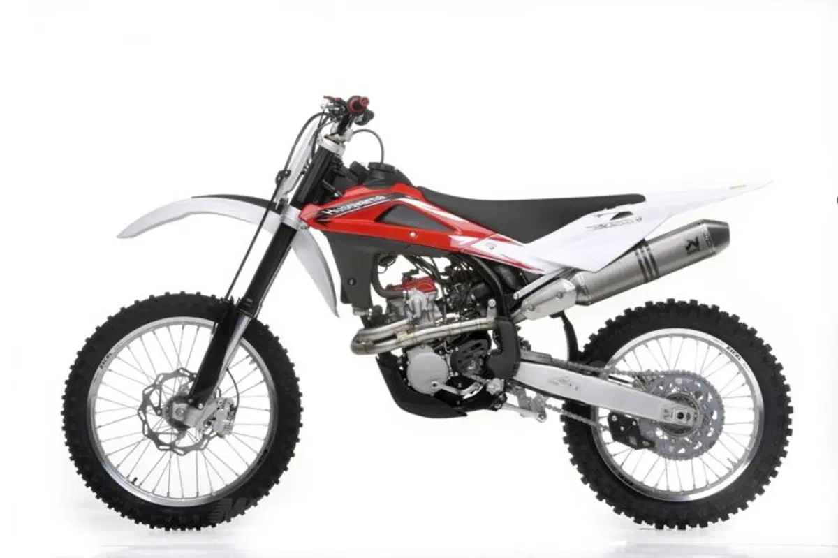 Husqvarna, svelate le moto da cross 2012 (12)