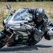 Kawasaki H2 SX SE+ TEST: 200 cv, 300 km/h. La chiami touring?