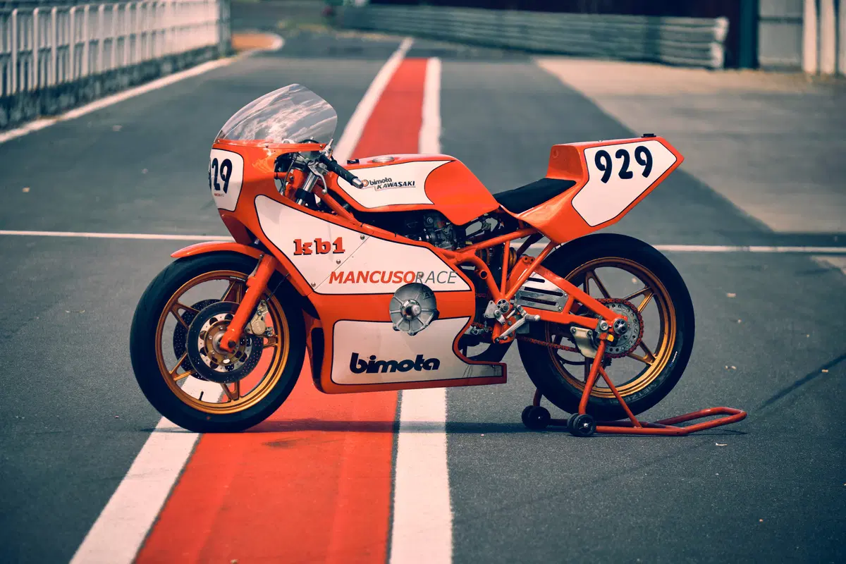 Vintage da corsa a Pergusa, quattro moto d'epoca in pista! (8)