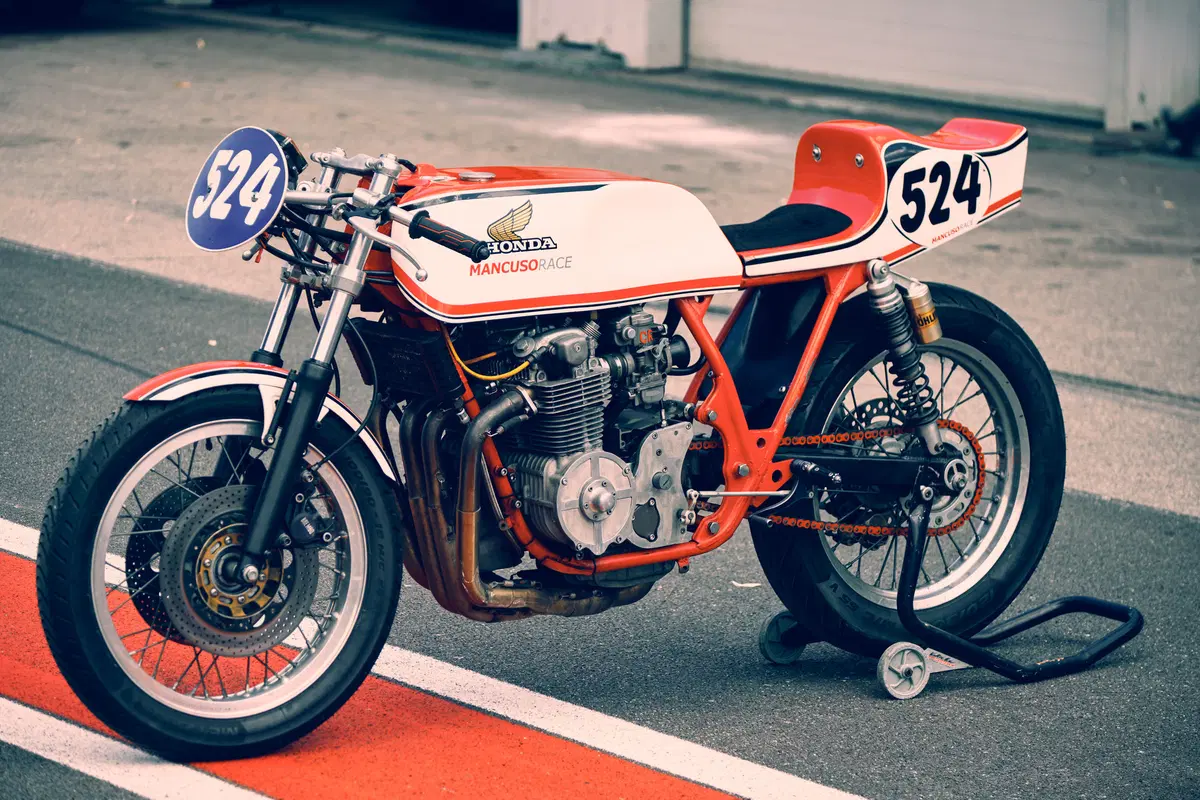 Vintage da corsa a Pergusa, quattro moto d'epoca in pista! (11)