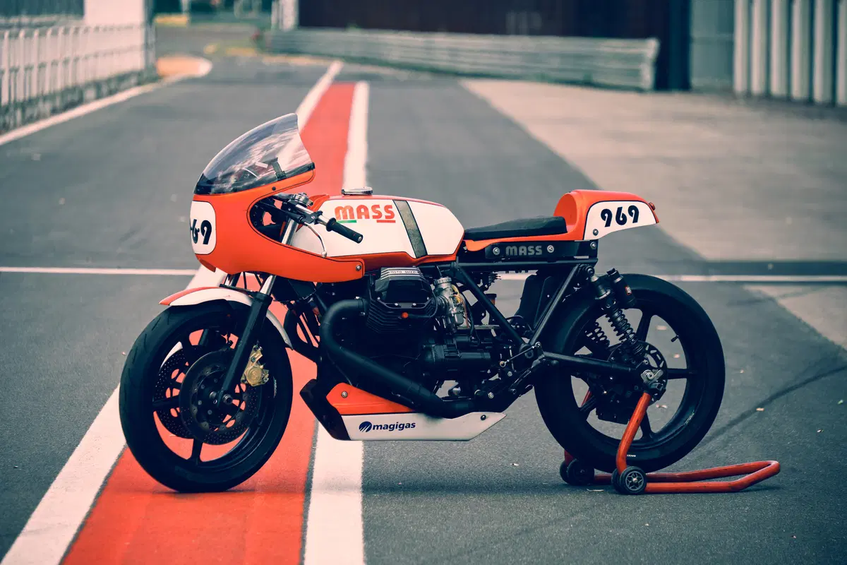 Vintage da corsa a Pergusa, quattro moto d'epoca in pista! (12)