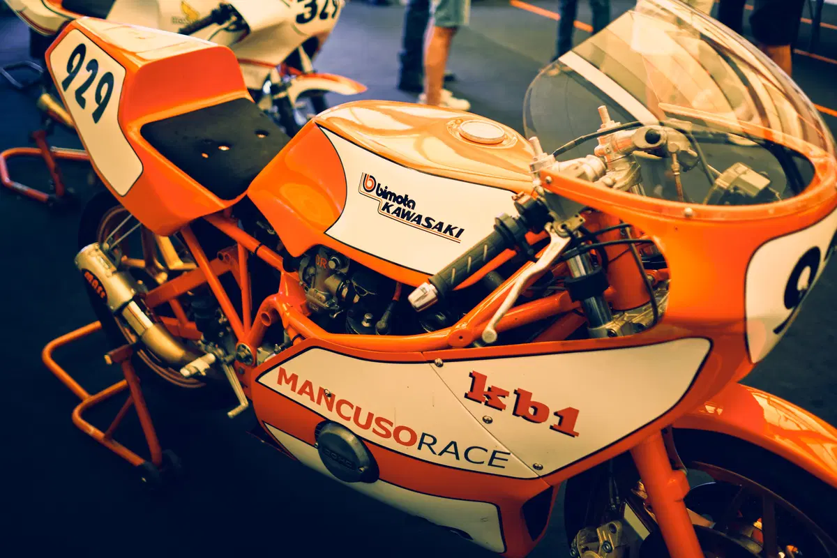 Vintage da corsa a Pergusa, quattro moto d'epoca in pista! (14)