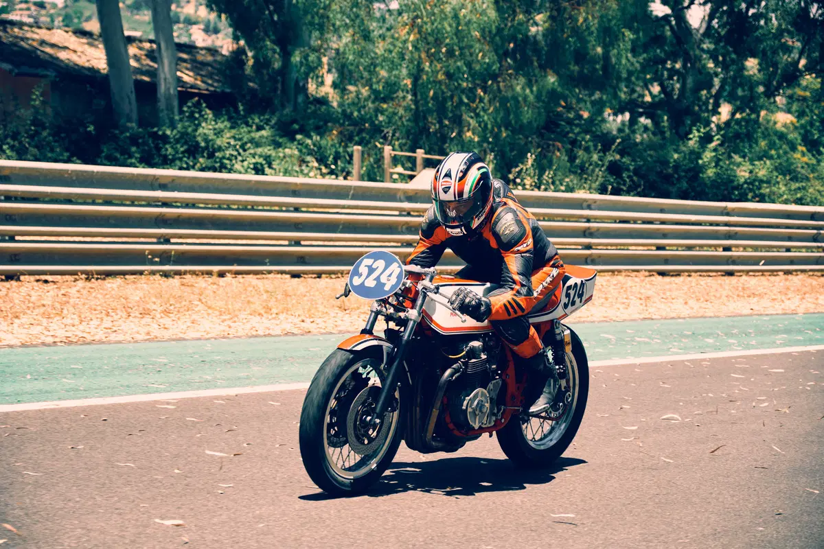 Vintage da corsa a Pergusa, quattro moto d'epoca in pista! (52)