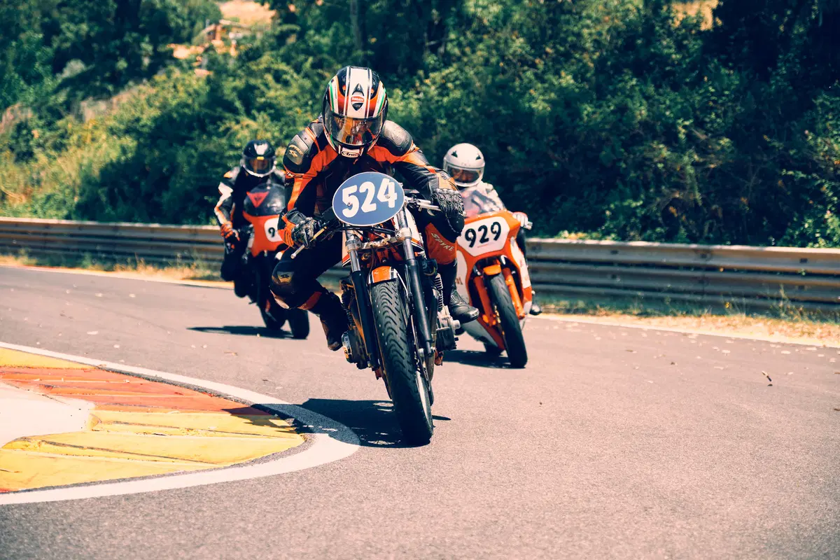 Vintage da corsa a Pergusa, quattro moto d'epoca in pista! (53)