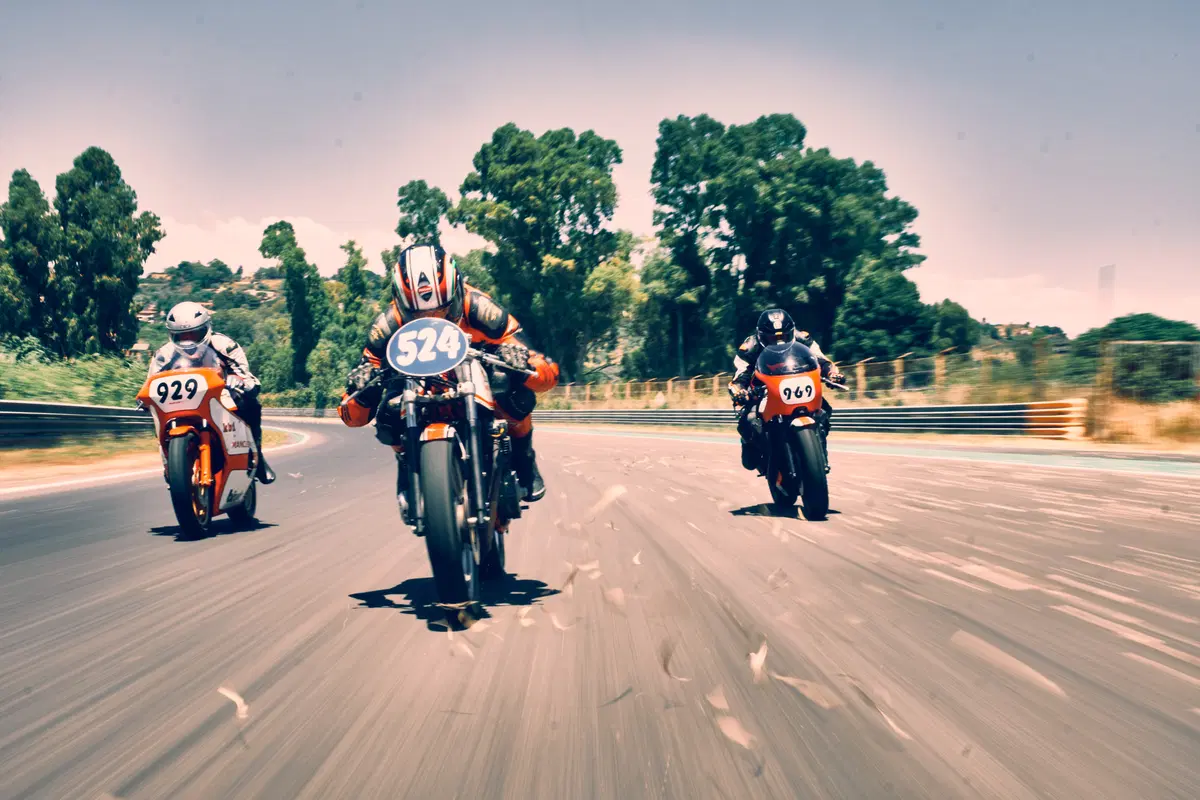 Vintage da corsa a Pergusa, quattro moto d'epoca in pista! (58)