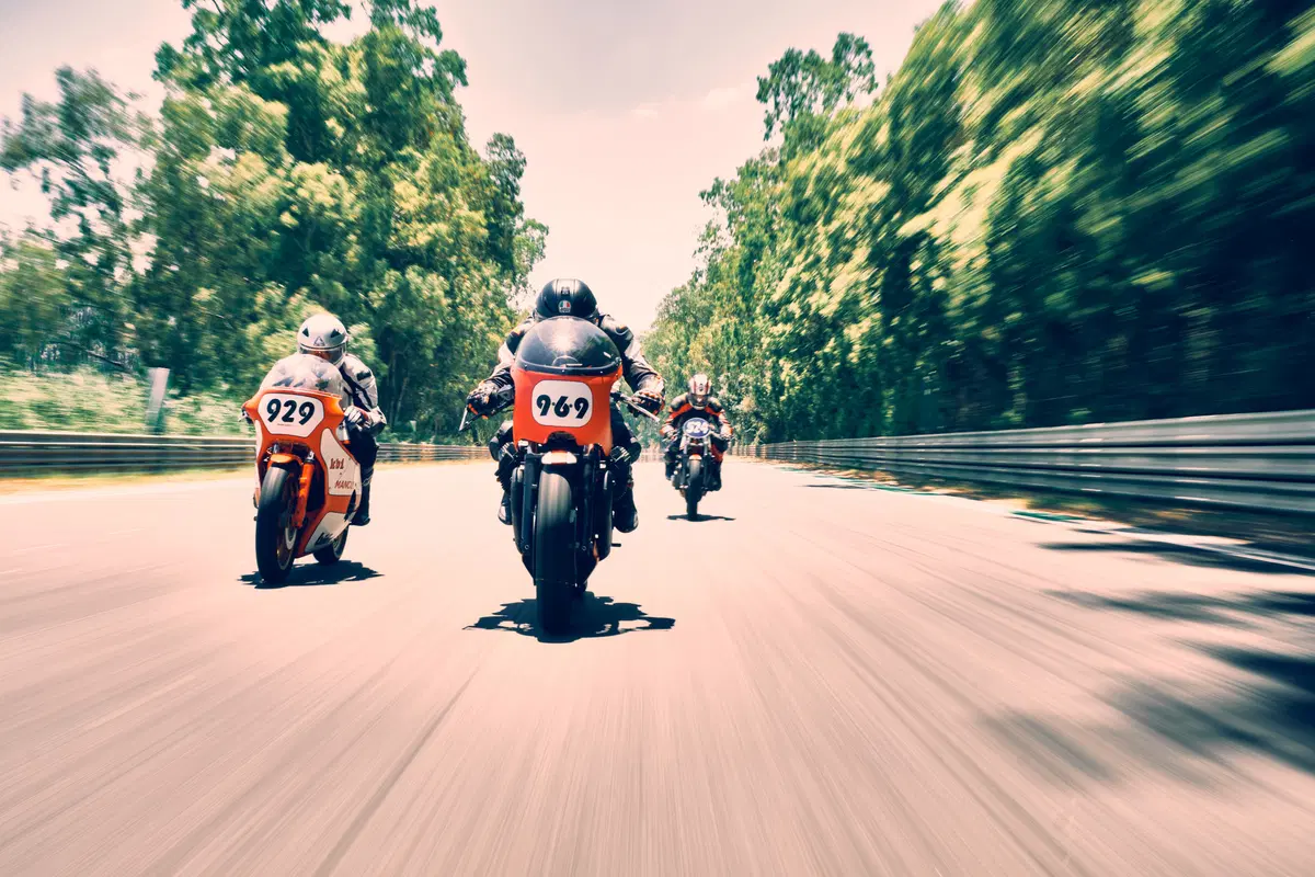 Vintage da corsa a Pergusa, quattro moto d'epoca in pista! (59)