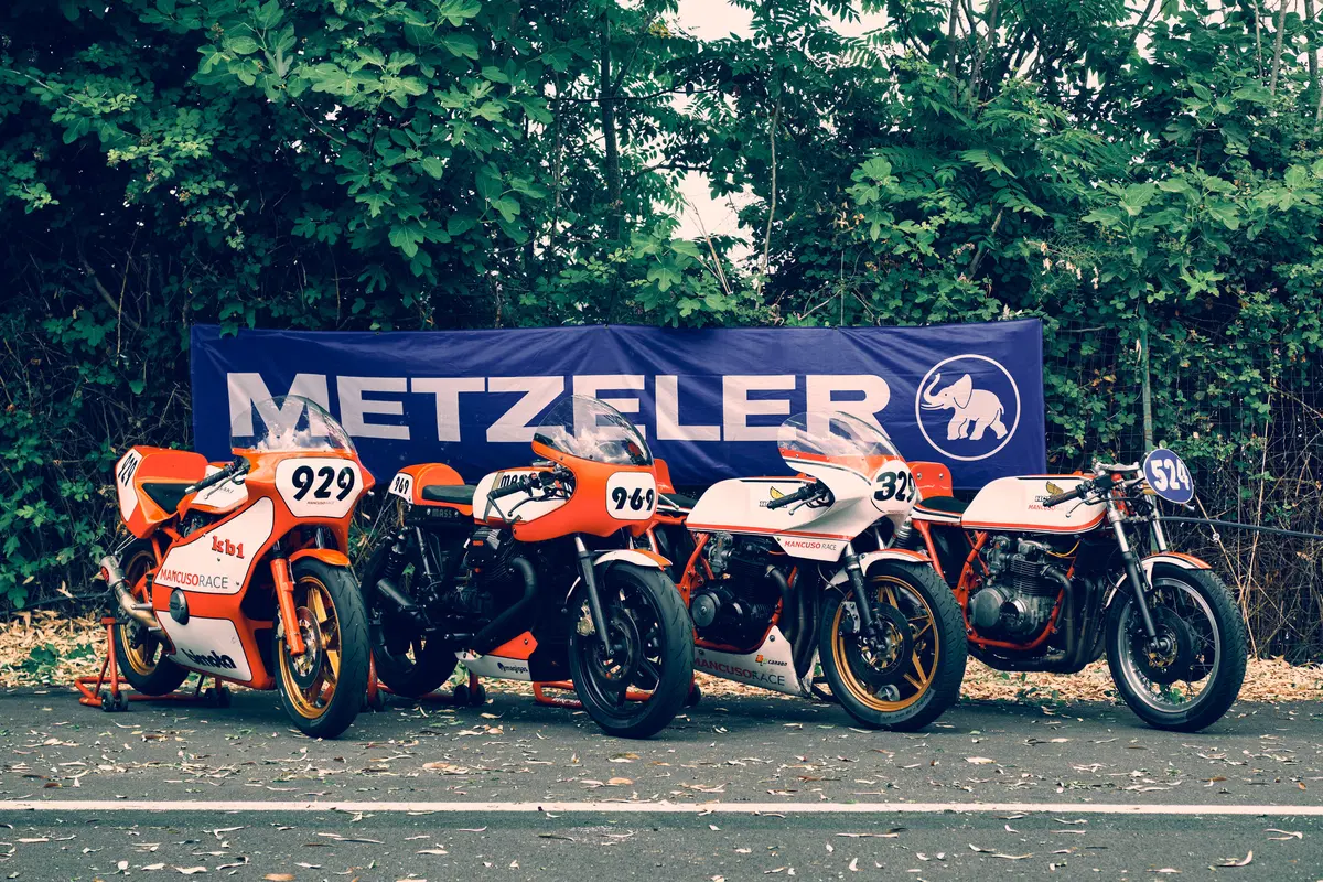 Vintage da corsa a Pergusa, quattro moto d'epoca in pista! (70)
