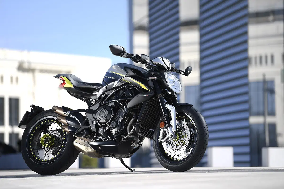 MV Agusta Dragster 800 RR 2019. Raffinata ed esagerata