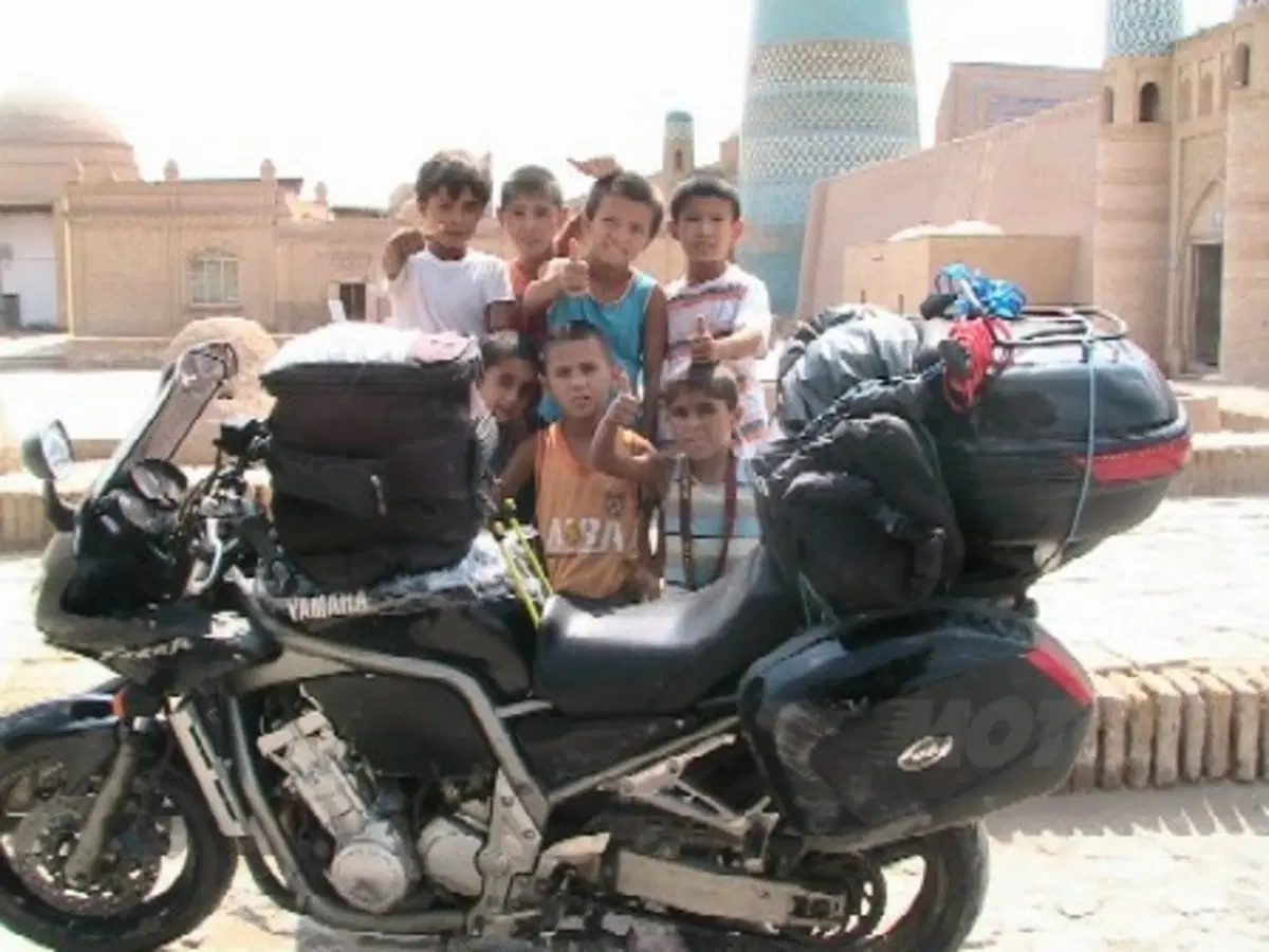 Faccio un giro in moto a Samarcanda...e torno! (4)