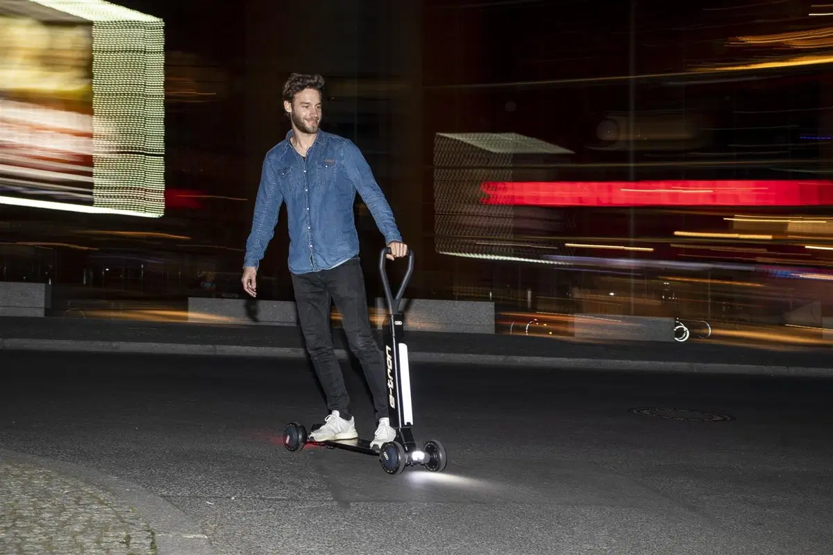 E-Tron Scooter, la risposta di Audi alla micromobilità elettrica (13)
