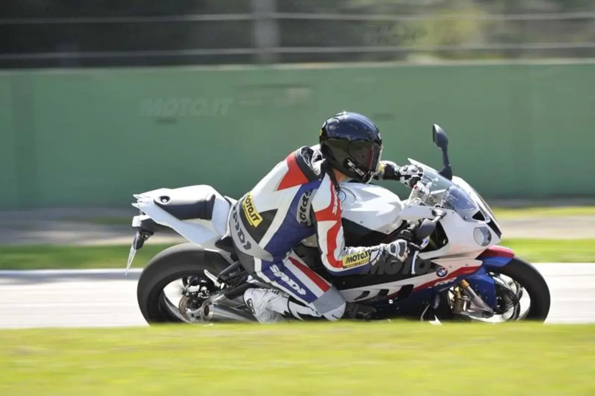 BMW S1000RR  (4)