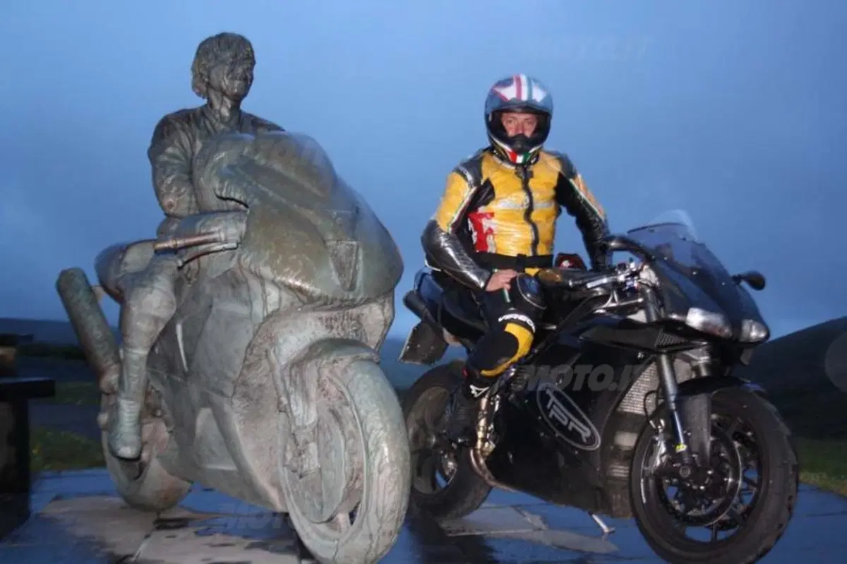 Viaggio al Tourist Trophy 2011  (8)