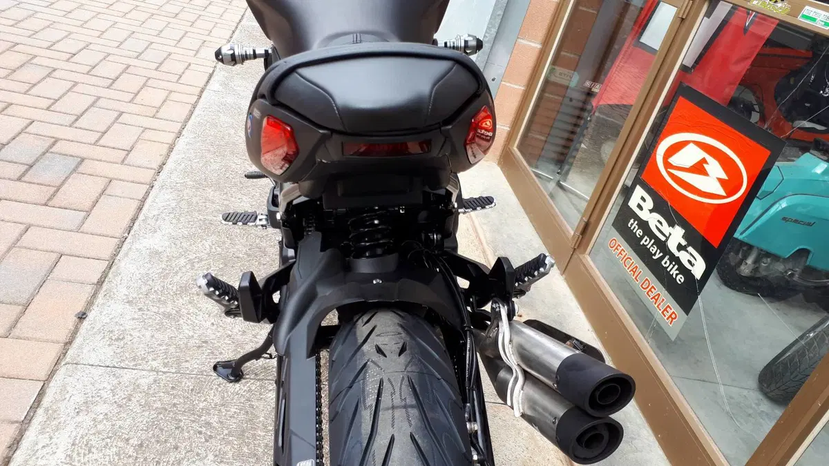 Benelli 502 C (2021 - 25) (8)