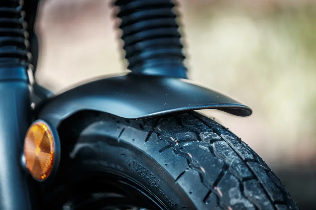 Kawasaki W800, in arrivo una terza versione nel 2020 (9)