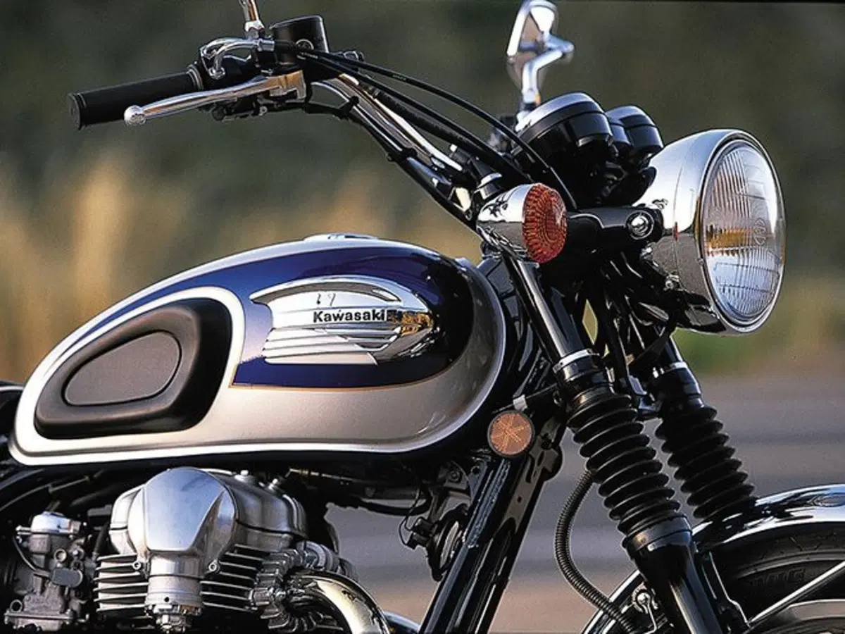 Kawasaki W800, in arrivo una terza versione nel 2020