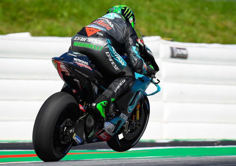 MotoGP 2019. GP Austria, Franco Morbidelli il pi&ugrave; rapido del warm-up bagnato