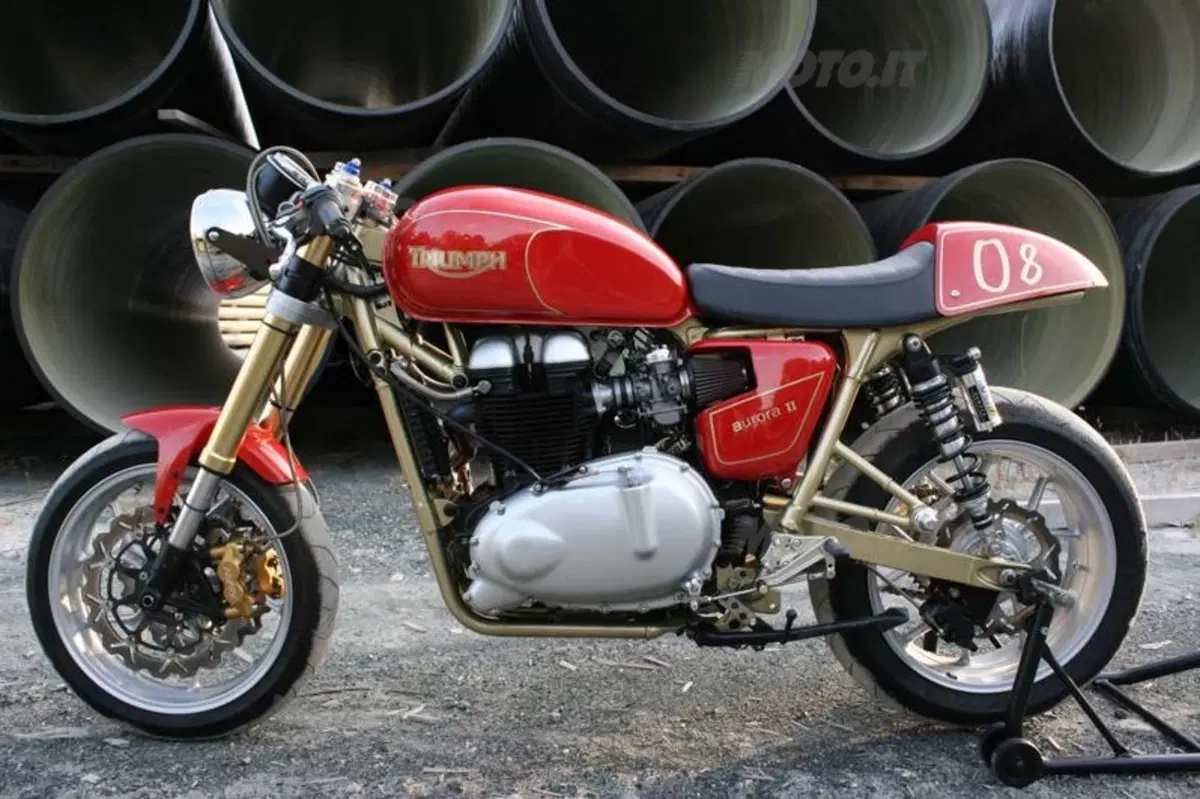 Special: Triumph Thruxton Aurora II (12)