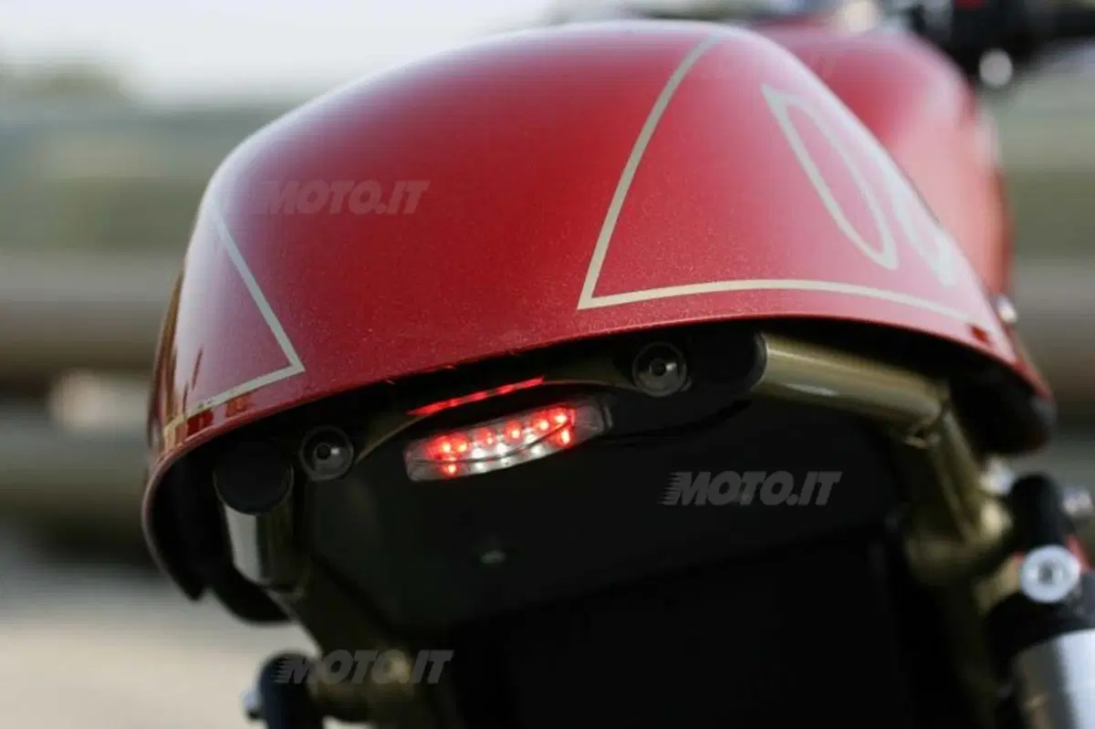 Special: Triumph Thruxton Aurora II (23)
