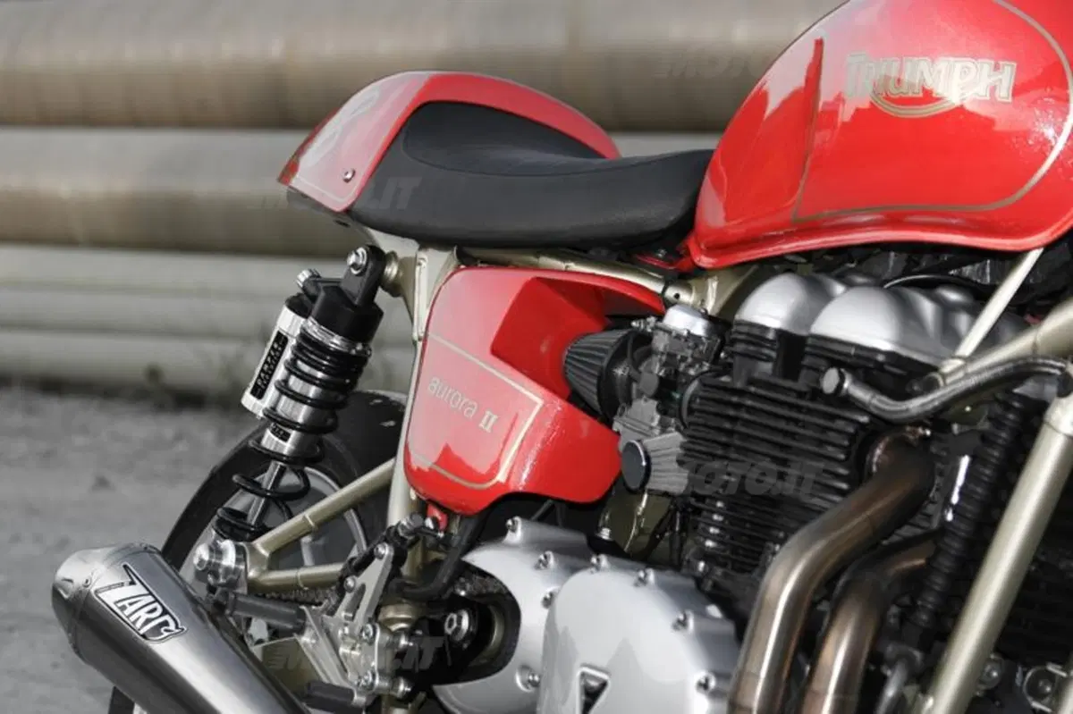 Special: Triumph Thruxton Aurora II (32)