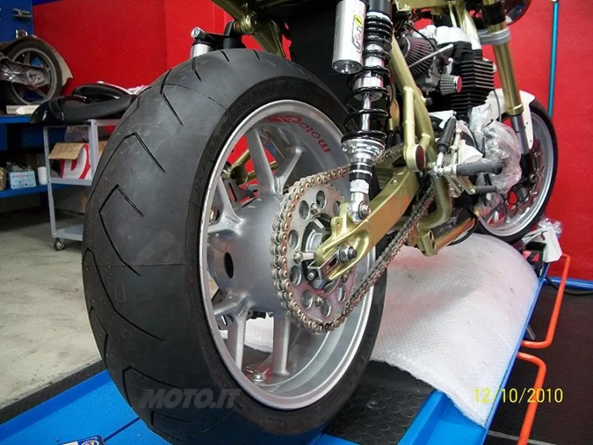 Special: Triumph Thruxton Aurora II (34)
