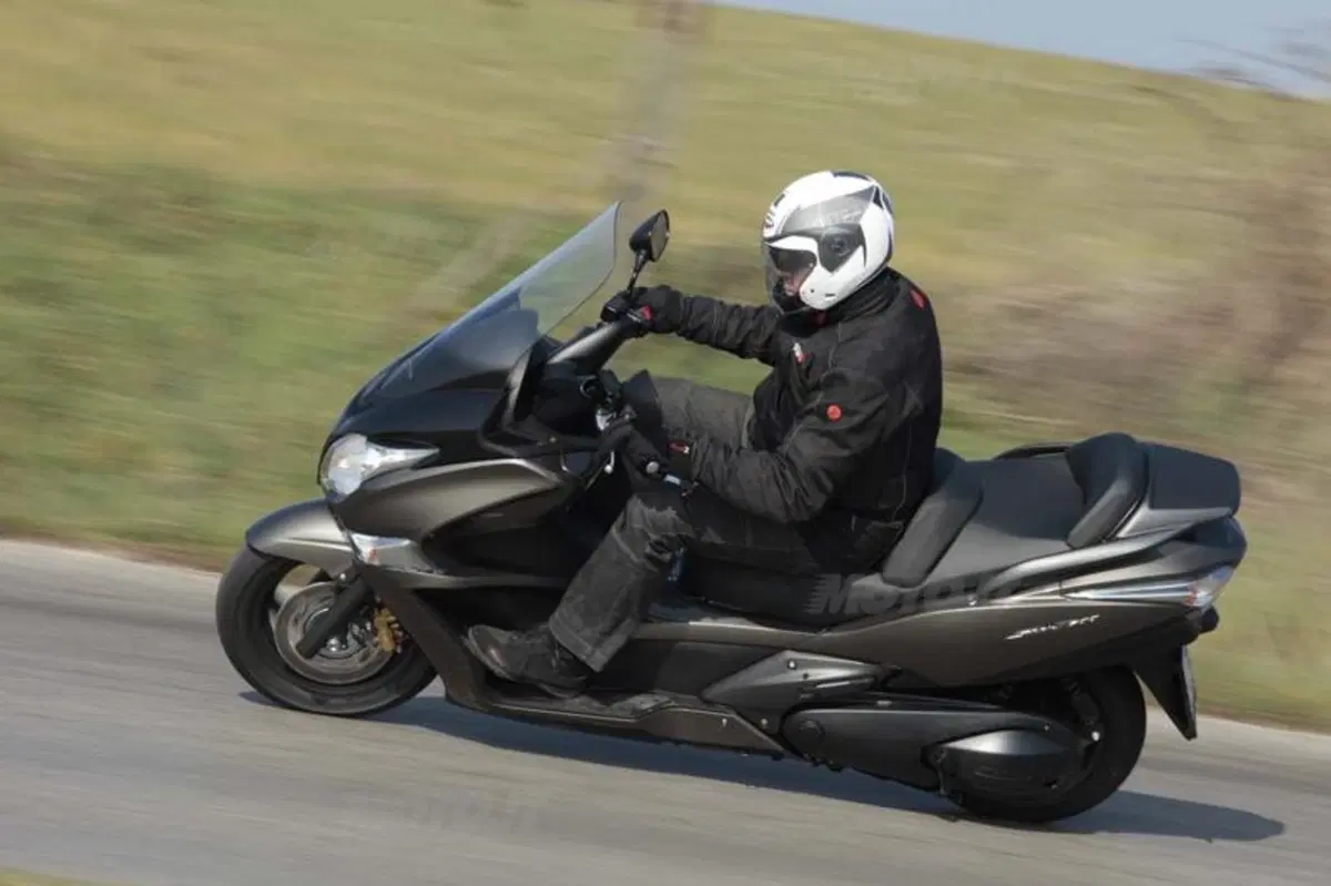 Honda SW-T600  (5)