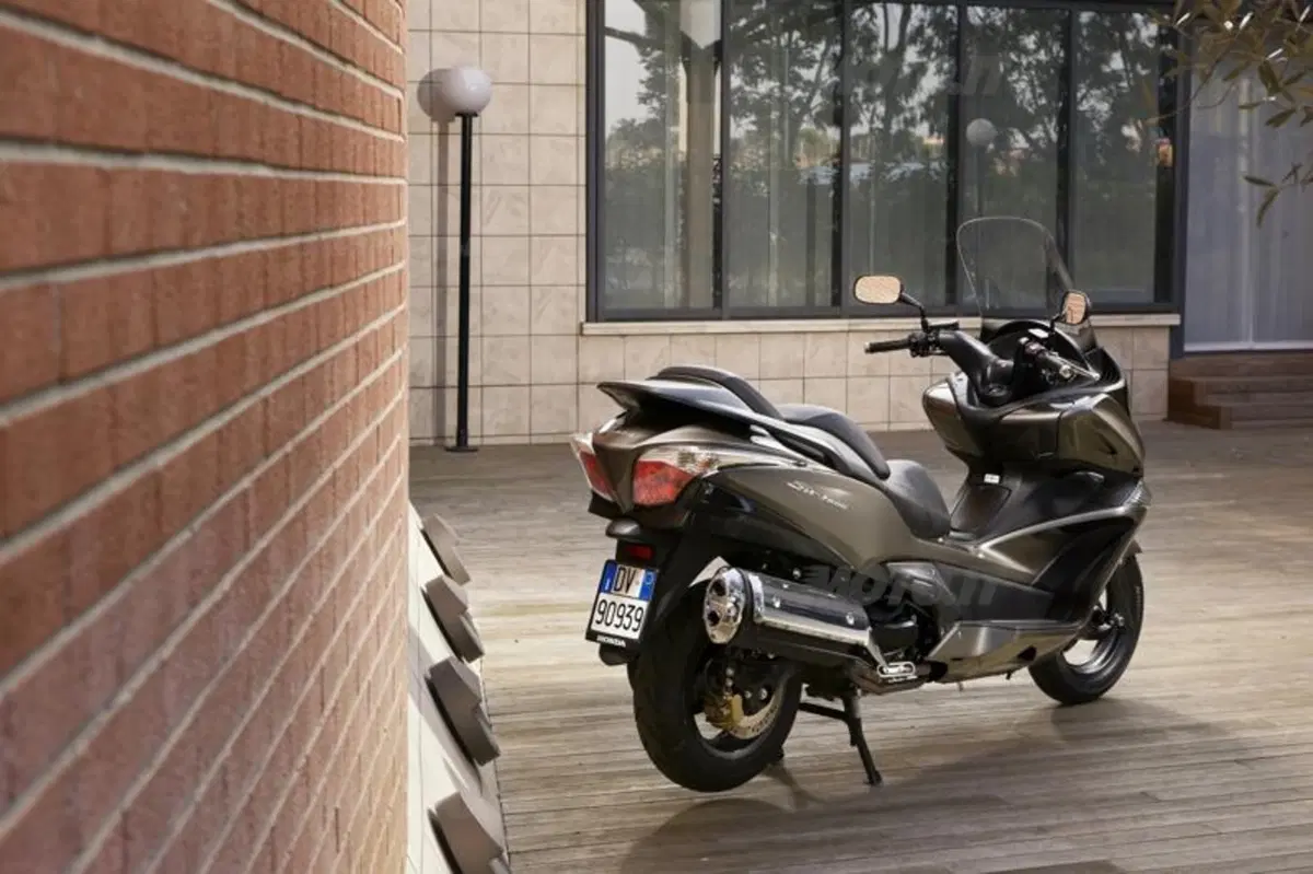Honda SW-T600  (10)