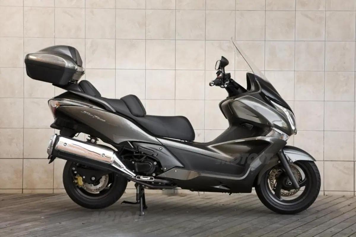 Honda SW-T600  (22)