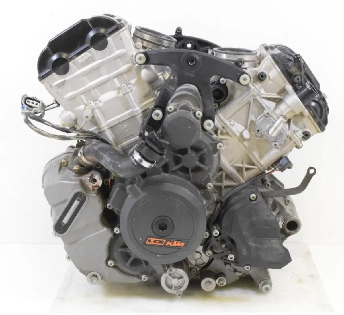 CFMoto: le nuove maximoto con il motore V2 (KTM) stanno arrivando (4)