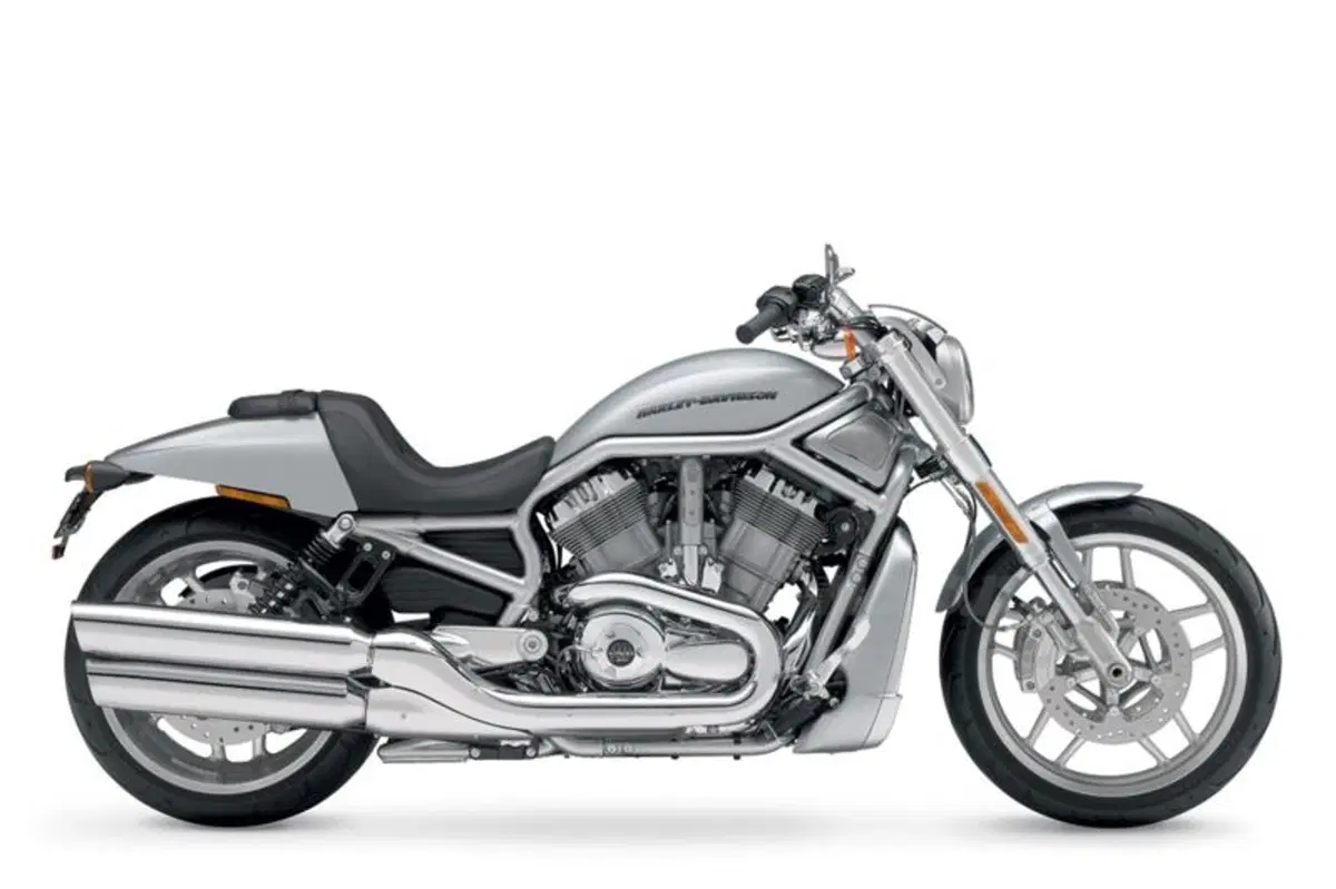 Harley-Davidson presenta i modelli 2012 (6)